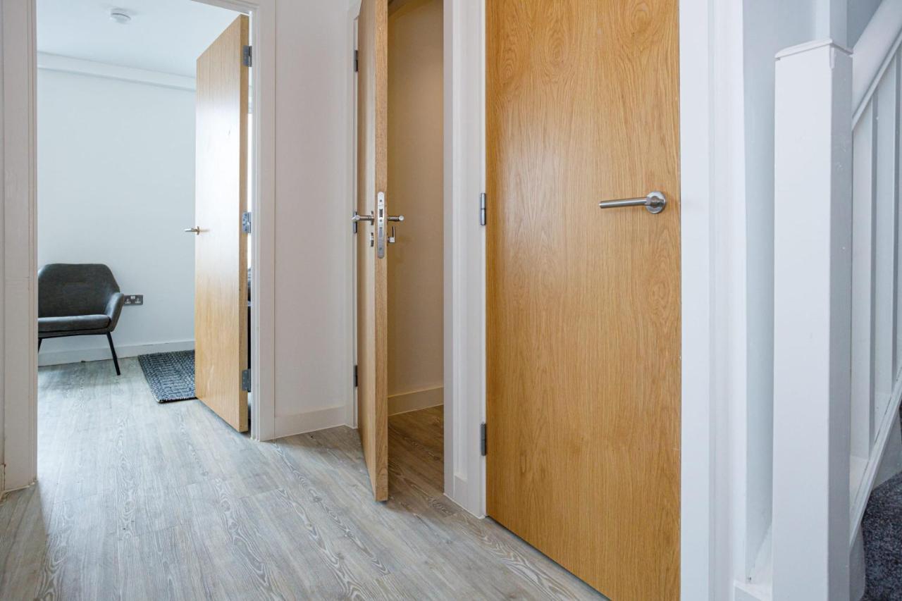 Contemporary 2 Bedroom Duplex In Salford Manchester Exterior foto